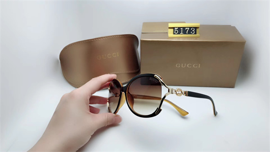 Gucci Sunglass A 044